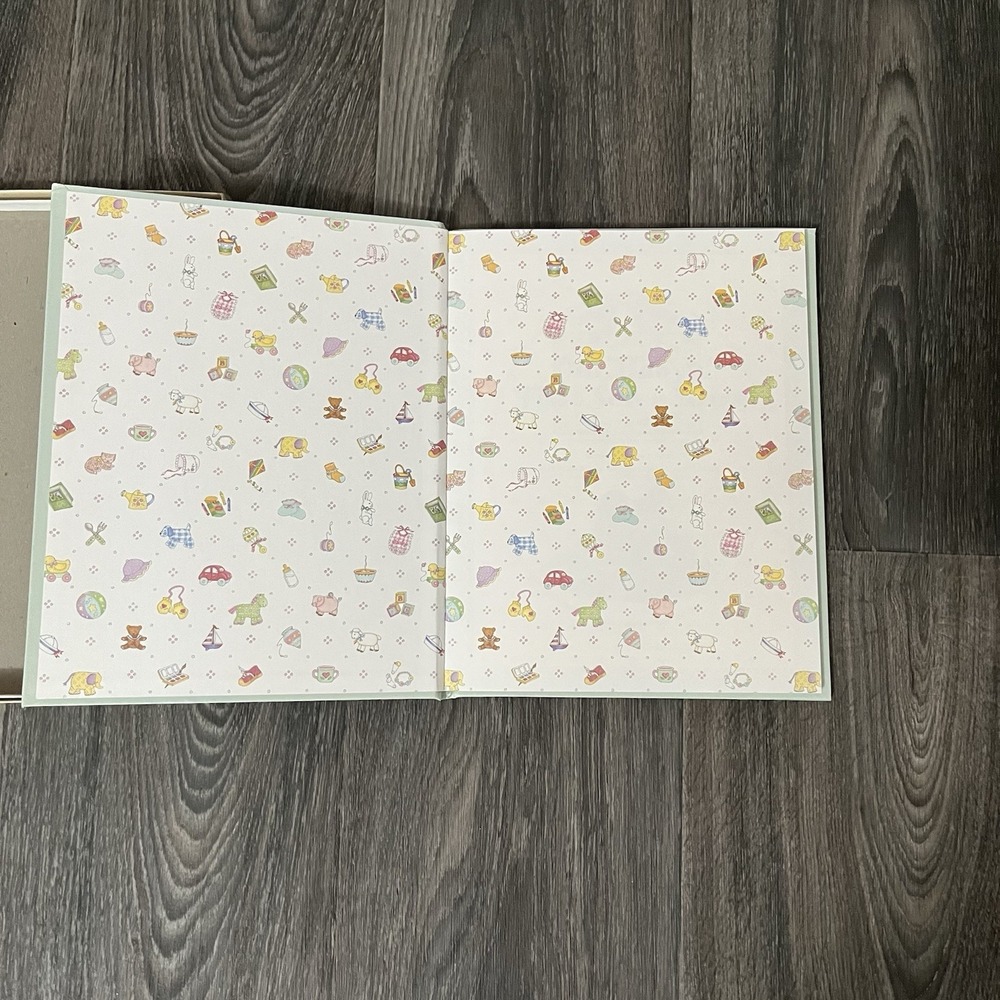 CR Gibson Baby Book Birth to Age 7 Milestones Memory Scrapbook VTG NOS - Picture 3 of 9